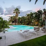 Numeroquattro-light Green, Open Space Con Vista Sul Giardino E Piscina