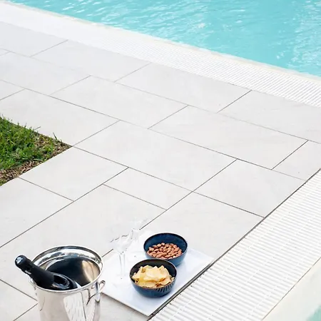 In Con Giardino Light Apartment *