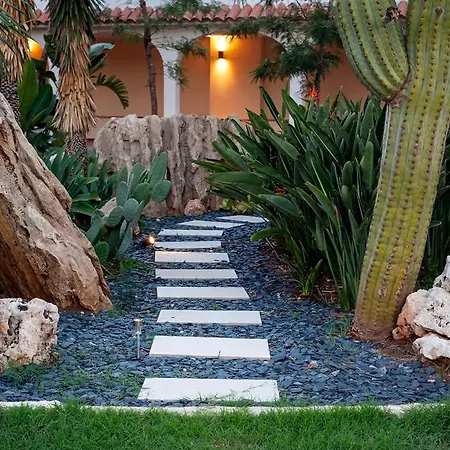 Apartment In Con Giardino Light *