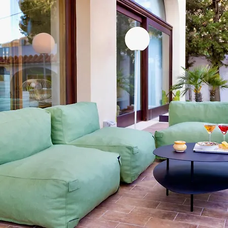 Numeroquattro-light Green, Open Space Con Vista Sul Giardino E Piscina Apartmán *
